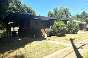 508 S Chestnut St, Henderson, NC 27536 - Photo 1
