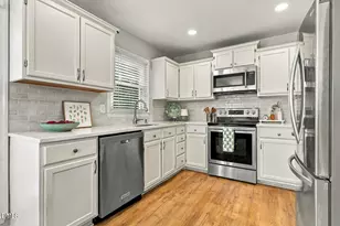 905 Greendale Ct, Apex, NC 27502 - Photo 32