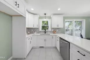 4605 Holly Brook Dr, Apex, NC 27539 - Photo 12