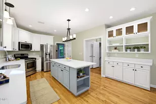 204 Woodleaf Dr, Chapel Hill, NC 27516 - Photo 14