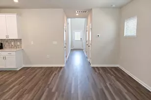 1009 Depot Dr, Durham, NC 27703 - Photo 4