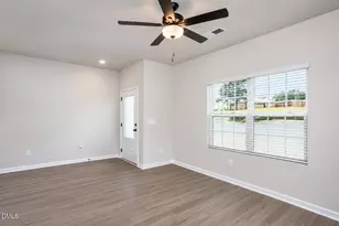 185 Seville Wy, Clayton, NC 27520 - Photo 4