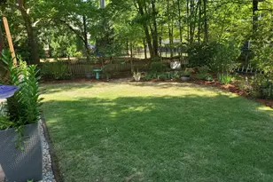 2404 Thurrock Dr, Apex, NC 27539 - Photo 4