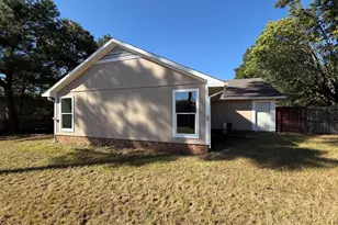 943 Rim Rd, Fayetteville, NC 28314 - Photo 16