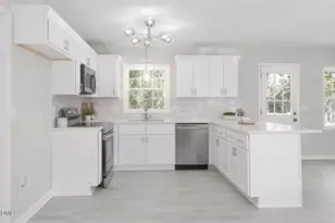 8 Bair Cir, Durham, NC 27704 - Photo 2