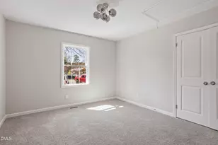 8 Bair Cir, Durham, NC 27704 - Photo 14