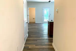528 Lionheart Ln, Sanford, NC 27330 - Photo 2