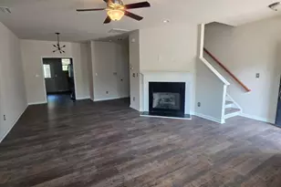 806 Carpenter Glenn Dr, Cary, NC 27519 - Photo 2