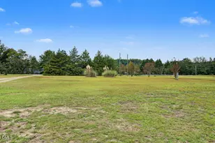 1089 Frank Wicker Rd, Sanford, NC 27332 - Photo 6