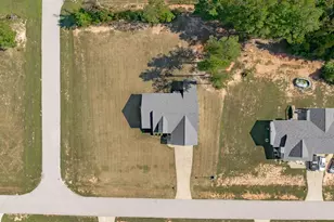 324 Lasswade Ct, Zebulon, NC 27597 - Photo 34