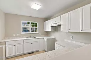 320 Kilarney Dr, Durham, NC 27703 - Photo 10