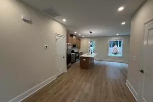 912 Chatham Ln, Raleigh, NC 27610 - Photo 2