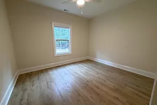 912 Chatham Ln, Raleigh, NC 27610 - Photo 8