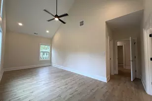 914 Chatham Ln, Raleigh, NC 27610 - Photo 10