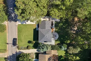 5009 Huntingdon Dr, Raleigh, NC 27606 - Photo 2