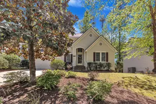 102 Cove Creek Dr, Cary, NC 27519 - Photo 2