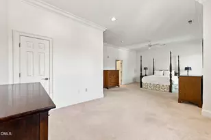 2801 Glenwood Gardens Ln, Raleigh, NC 27608 - Photo 18