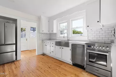 303 W Hill Avenue S, Hillsborough, NC 27278 - Photo 2