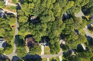 319 County Seat Dr, Hillsborough, NC 27278 - Photo 2