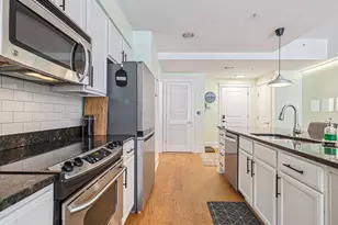 222 Glenwood Ave, Raleigh, NC 27603 - Photo 2