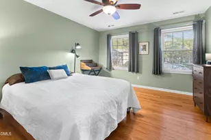 203 Barbary Ct, Cary, NC 27511 - Photo 10