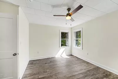 1009 W New Hampshire Avenue, Southern Pines, NC 28387 - Photo 16