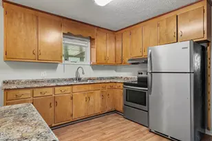 5833 Woodhaven Cir, Fayetteville, NC 28311 - Photo 12