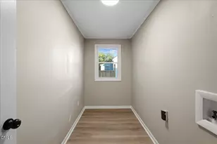 511 N Webb St, Selma, NC 27576 - Photo 28