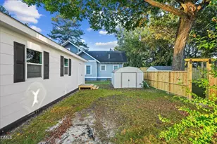 511 N Webb St, Selma, NC 27576 - Photo 8