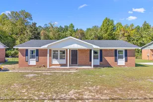 1005 Dianne Cir, Spring Lake, NC 28390 - Photo 2