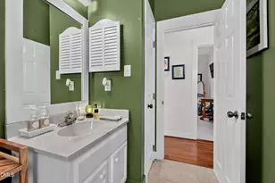 6013 Sentinel Dr, Raleigh, NC 27609 - Photo 20