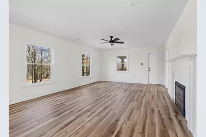 1009 Benjamin Parkway, Greensboro, NC 27408 - Photo 16