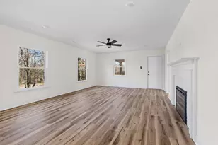 1009 Benjamin Pkwy, Greensboro, NC 27408 - Photo 16