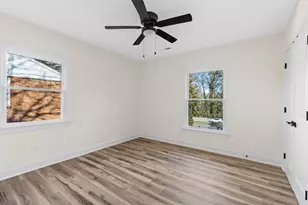 1009 Benjamin Pkwy, Greensboro, NC 27408 - Photo 32