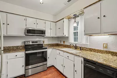 5510 Forest Oaks Drive, Raleigh, NC 27609 - Photo 10