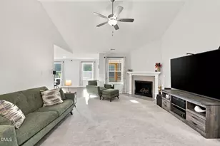 250 Mahogany Wy, Four Oaks, NC 27524 - Photo 4
