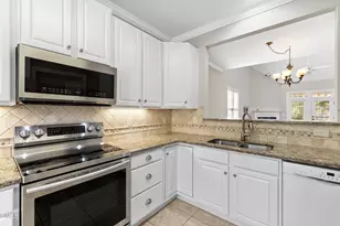 2032 White Pond Ct, Apex, NC 27523 - Photo 8