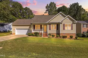 113 Falmouth Ct, Clayton, NC 27527 - Photo 2