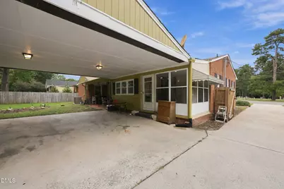 517 E Pine Street, Graham, NC 27253 - Photo 32