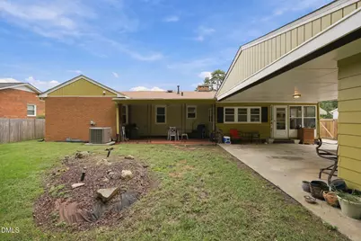 517 E Pine Street, Graham, NC 27253 - Photo 34