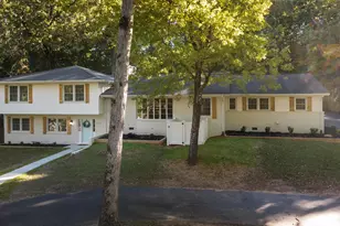 509 Valley Rd, Sanford, NC 27330 - Photo 6
