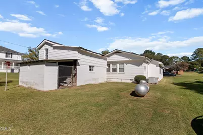 202 S Baker Street, Four Oaks, NC 27524 - Photo 22