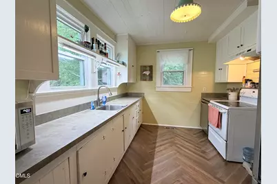 609 S Fuquay Avenue, Fuquay-Varina, NC 27526 - Photo 10