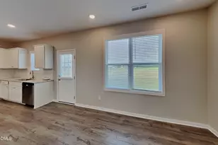 177 Sawyer Ml Dr, Dunn, NC 28334 - Photo 2