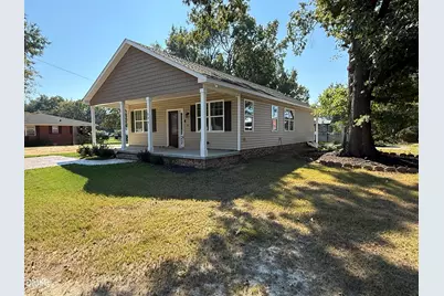 511 W Noble Street, Selma, NC 27576 - Photo 1