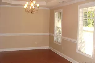 305 Cresthaven Dr, Sanford, NC 27332 - Photo 4