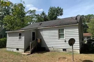 804 Saunders St, Raeford, NC 28376 - Photo 4