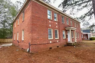 210 E 16th St, Lumberton, NC 28358 - Photo 2