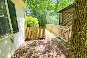 808 Longview Dr Ext, Fayetteville, NC 28311 - Photo 14