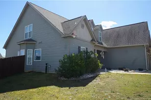 37 Triple Crown Ct, Lillington, NC 27546 - Photo 4